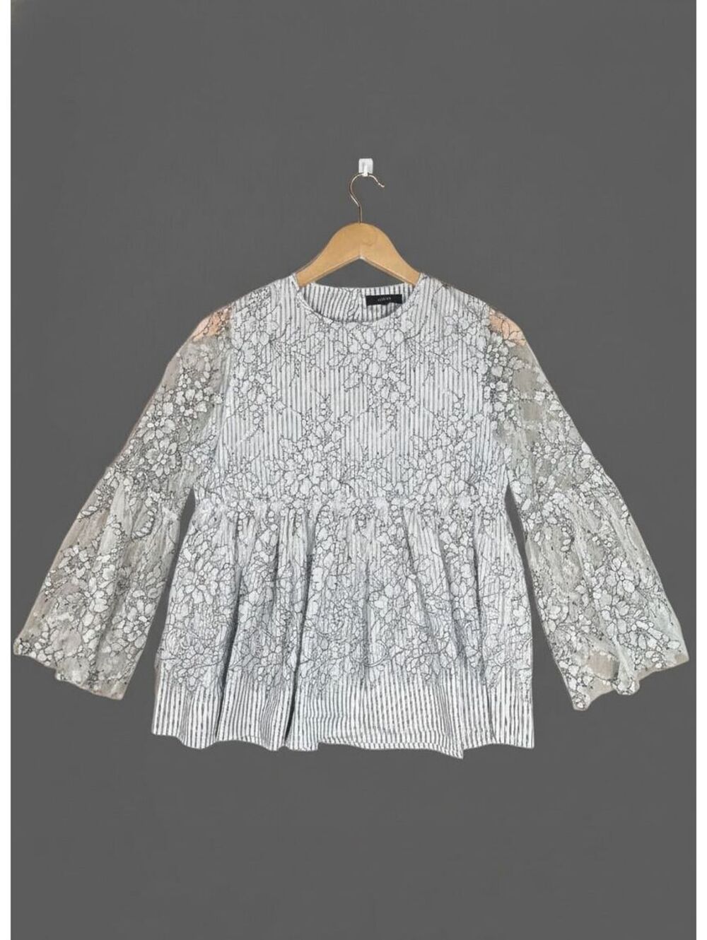 Lumie Womens White Black Floral Lace Babydoll Blouse Bell Sleeves Small Y2K